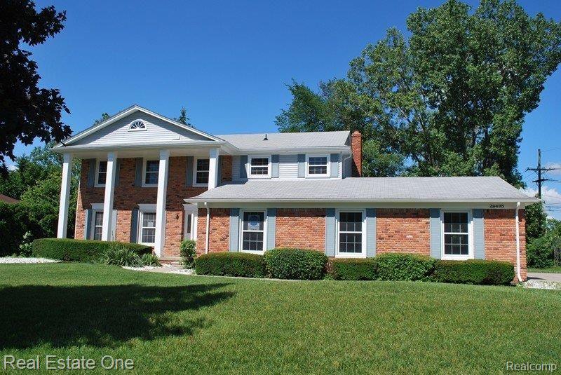 29495 Parkside Farmington, MI 48331 - Photo 1 of 25 Front / East Elevation