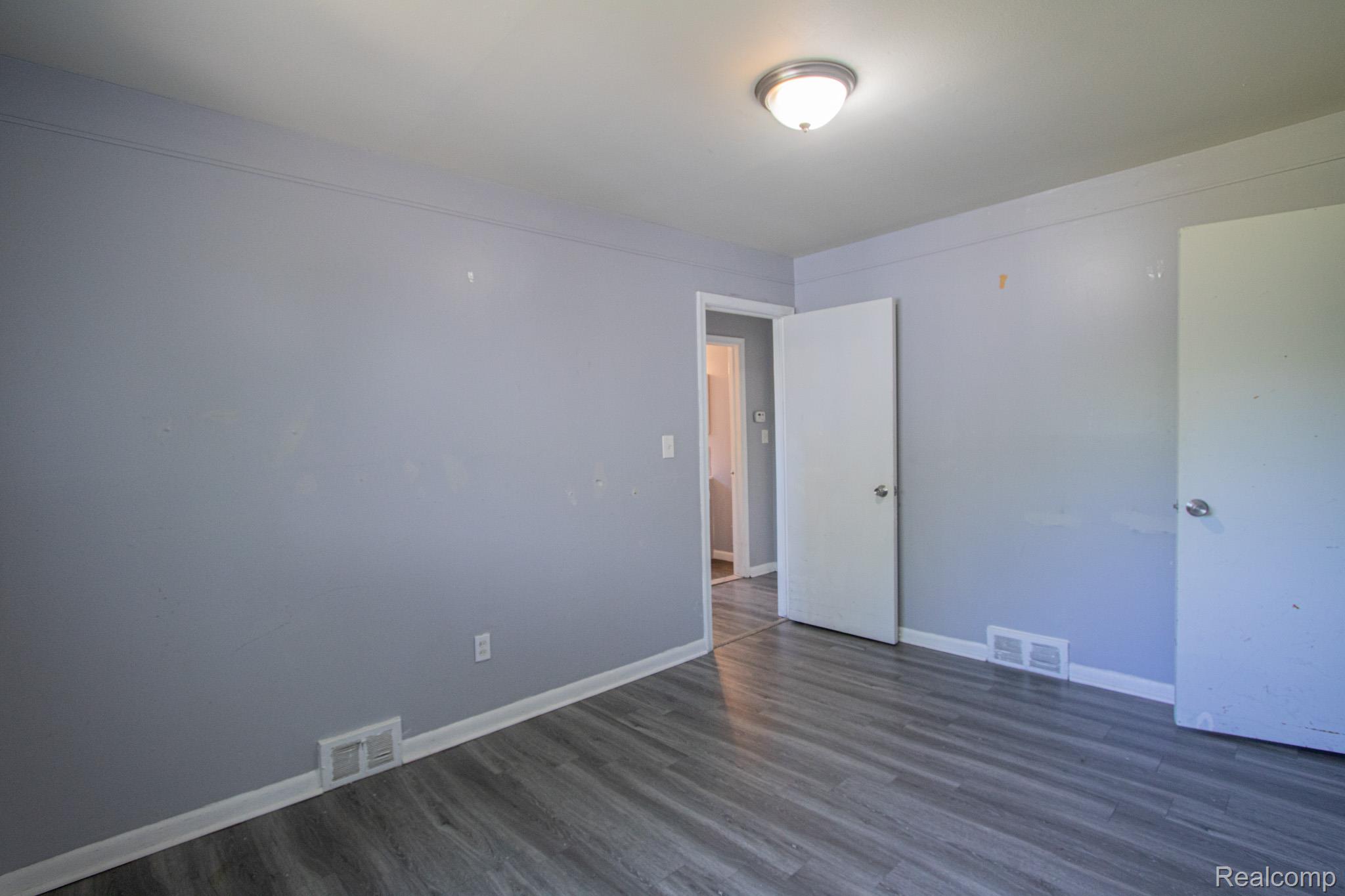 29864 Brooklane Street Inkster, MI 48141 - Photo 11 of 27 IMG_1865.jpg