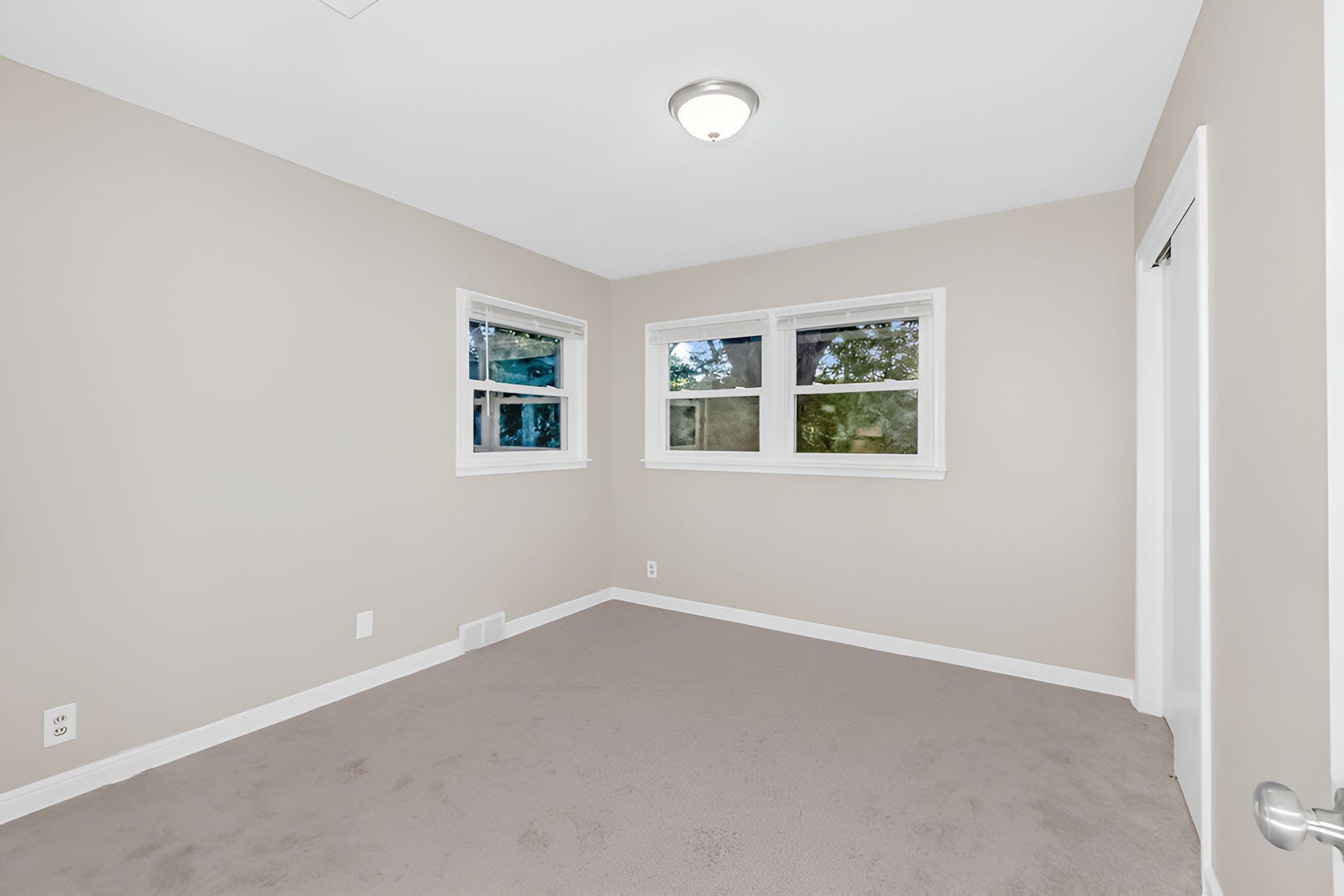 1925 Walsh Lane Mendota Heights, MN 55118 - Photo 14 of 35