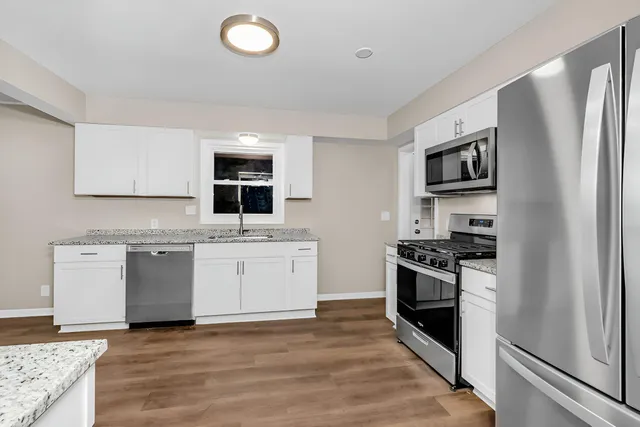 $529,900 | 1925 Walsh Lane, Mendota Heights, MN 55118