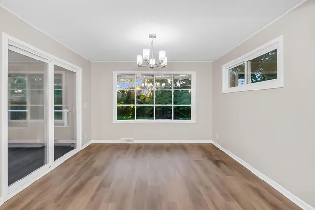 $529,900 | 1925 Walsh Lane, Mendota Heights, MN 55118