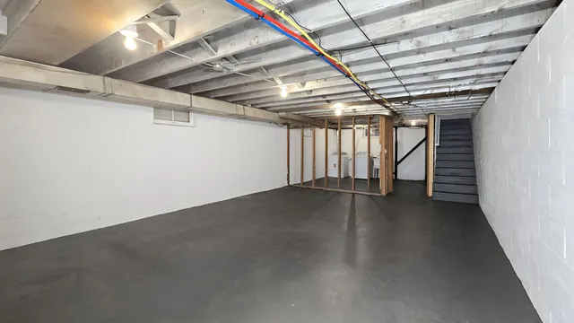 $529,900 | 1925 Walsh Lane, Mendota Heights, MN 55118