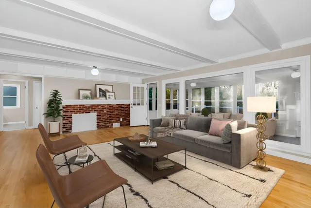 $529,900 | 1925 Walsh Lane, Mendota Heights, MN 55118