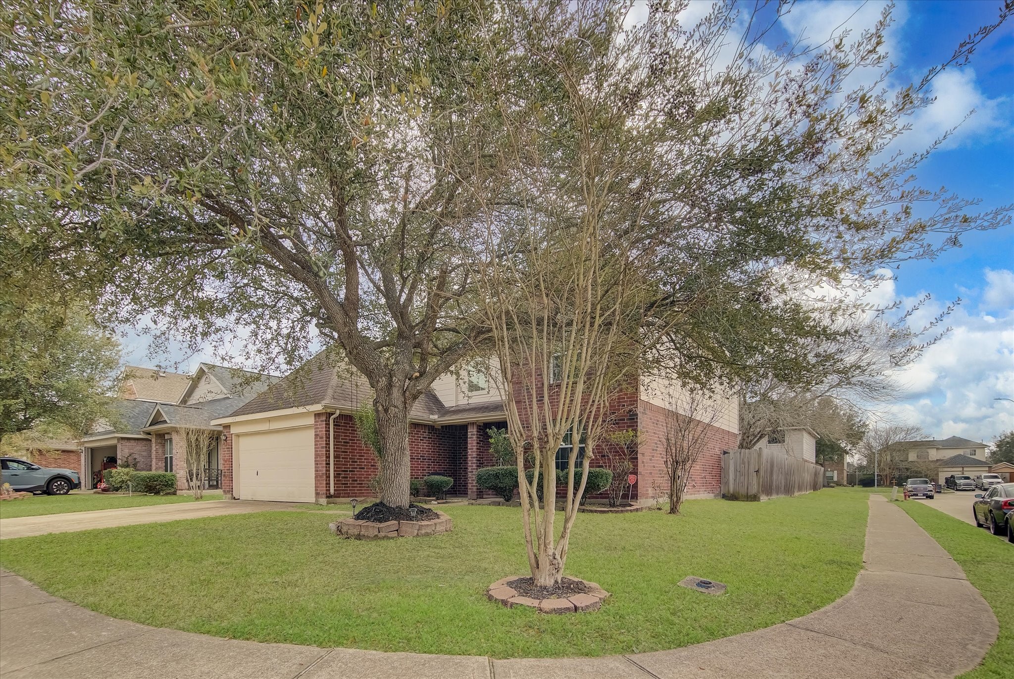924 Chad Lane Baytown, TX 77521 - Photo 2 of 23