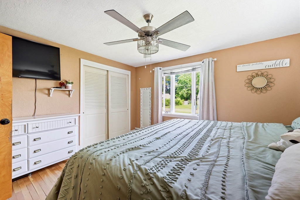 39 Bartels Street Springfield, MA 01128 - Photo 12 of 42
