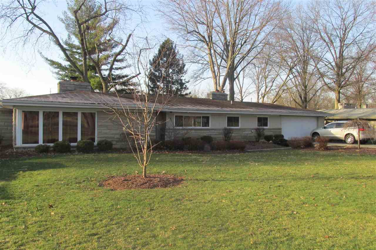 8536 Stellhorn Road Fort Wayne, IN 46815 - Photo 3 of 35