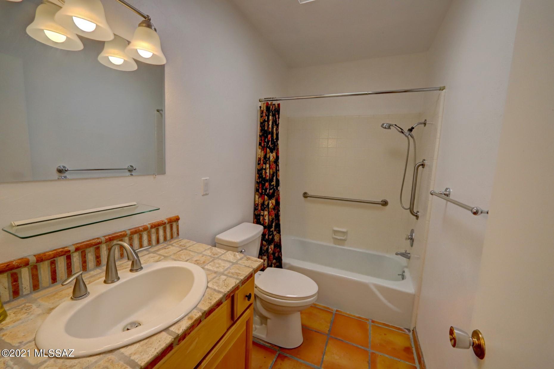 660 East River Road, Unit I Tucson, AZ 85704 - Photo 27 of 37