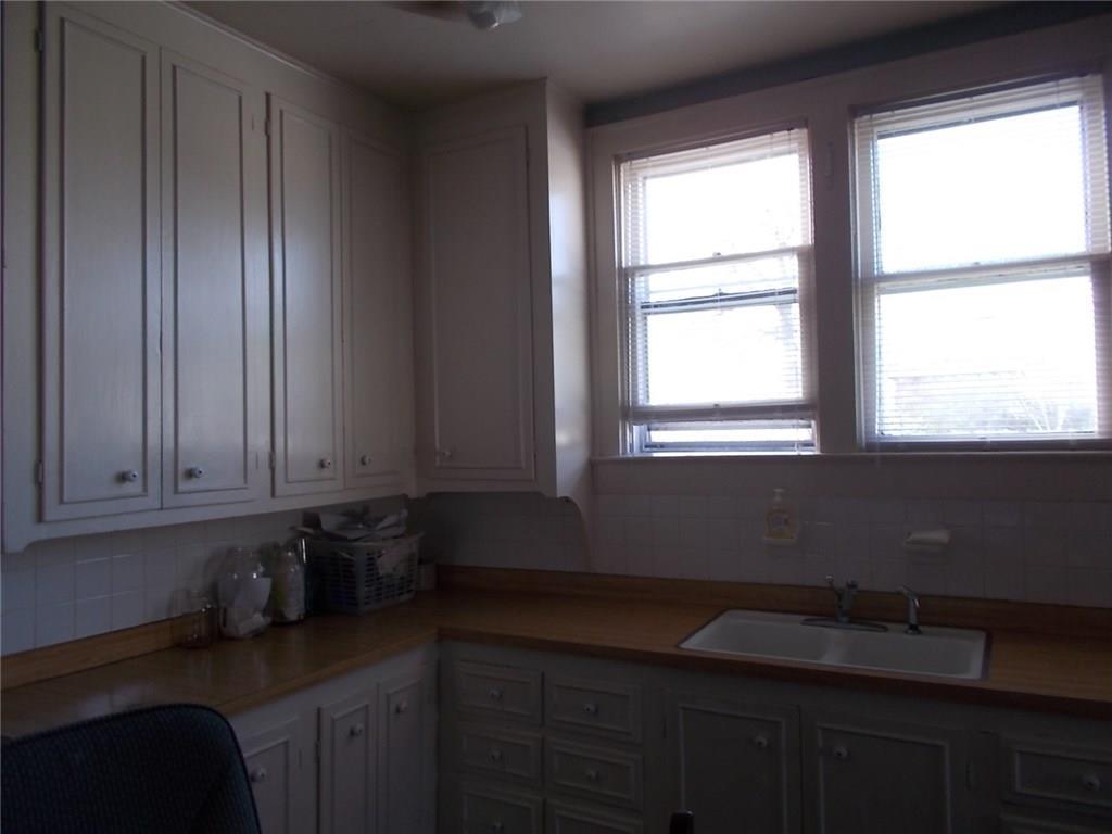 923 South Limestone Street Springfield, OH 45505 - Photo 5 of 14 Gallery Image 5
