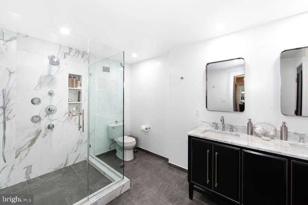 2700 Virginia Avenue Northwest, Unit 1109 Washington, DC 20037 - Photo 16 of 22 Full Bath