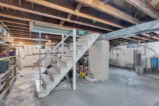 $599,900 | 3287 Highway 43, Sand Lake, NY 12018