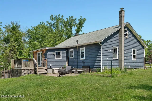 $599,900 | 3287 Highway 43, Sand Lake, NY 12018