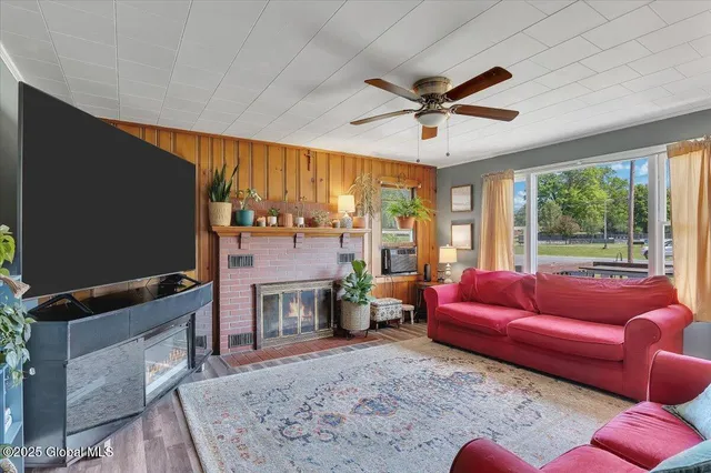 $599,900 | 3287 Highway 43, Sand Lake, NY 12018