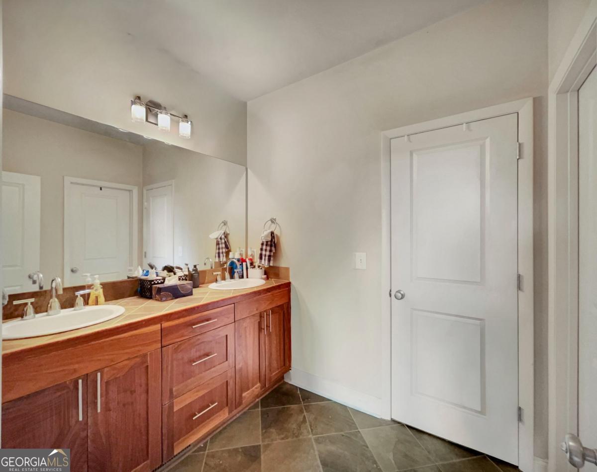 118 Ruth Drive, Unit 130 Athens, GA 30601 - Photo 29 of 41