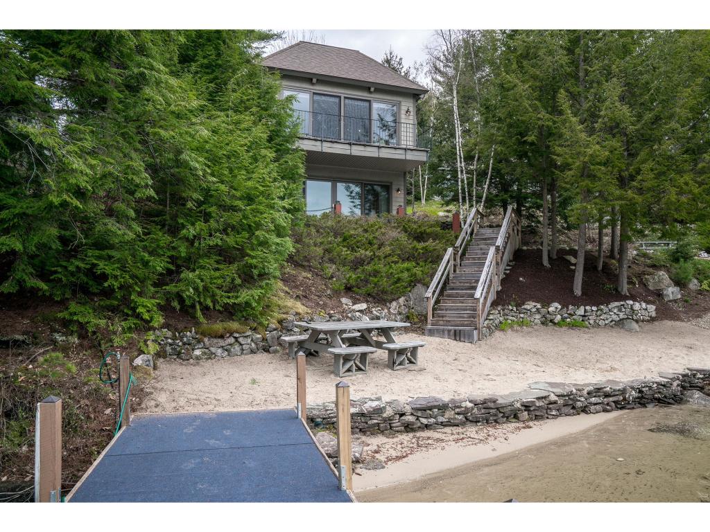 12 Boat Cove Road Alton, NH 03810 - Photo 3 of 26