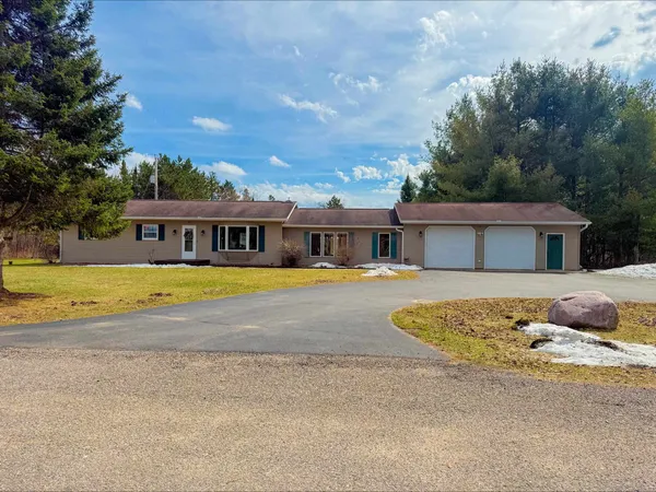 $339,900 | 16633 Orchard Street, Townsend, WI 54175