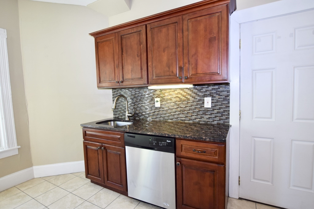 198 Reed Street, Unit 1 Rockland, MA 02370 - Photo 17 of 29