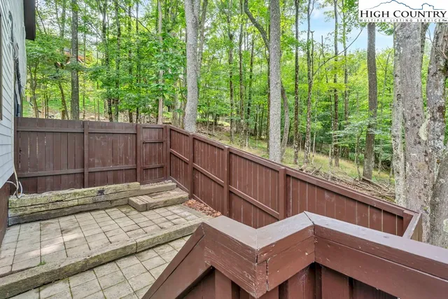$629,000 | 111 Wintergreen Way, Beech Mountain, NC 28604