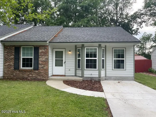 $1,200 | 1951 Rolling Ridge Drive, Midway Park, NC 28544