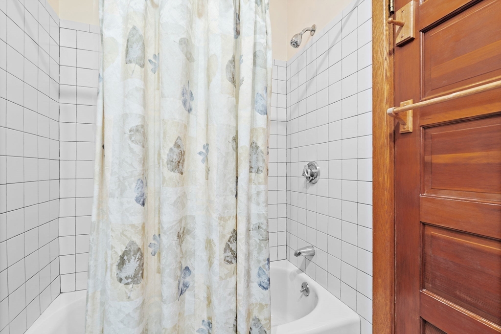 18 O'Neil Street Hudson, MA 01749 - Photo 17 of 40
