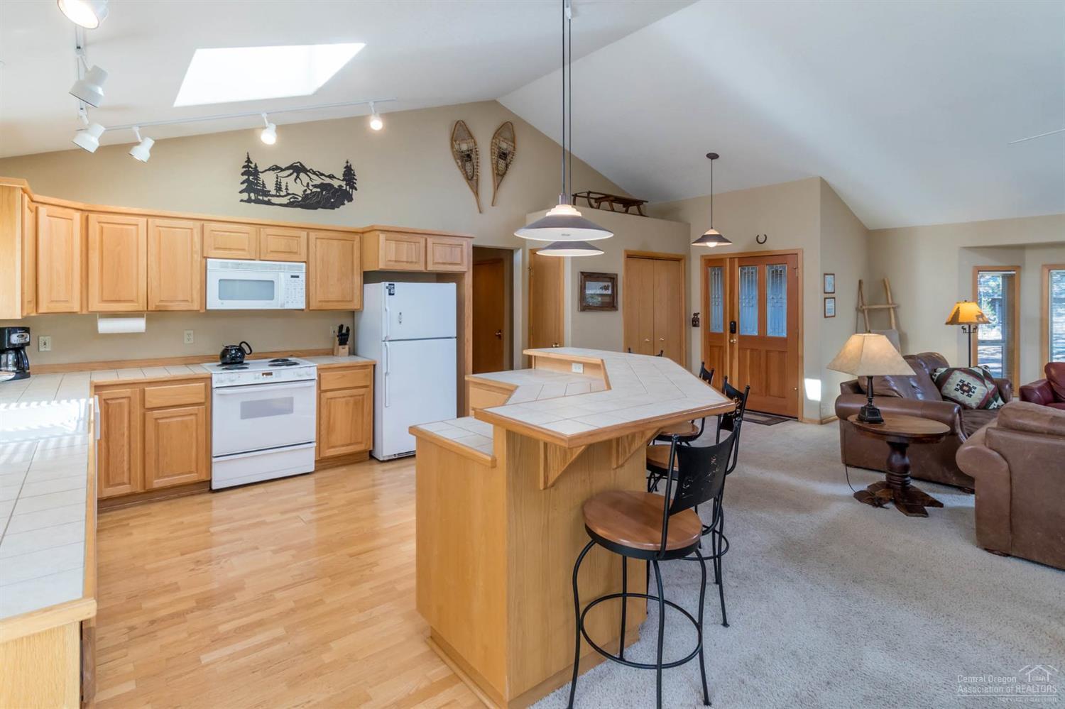 58082 Kinglet Road Sunriver, OR 97707 - Photo 3 of 18 Additional Photo