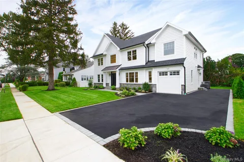 $2,850,000 | 225 Brixton Road, Garden City, NY 11530