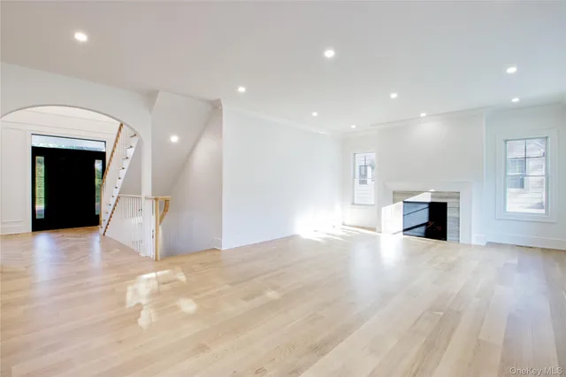 $2,850,000 | 225 Brixton Road, Garden City, NY 11530