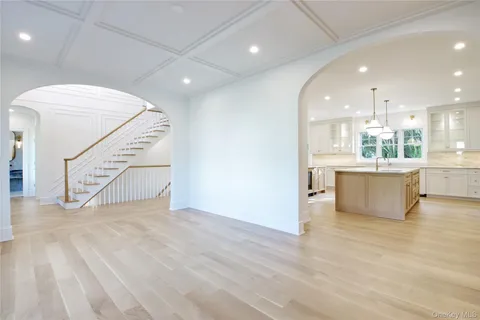 $2,850,000 | 225 Brixton Road, Garden City, NY 11530