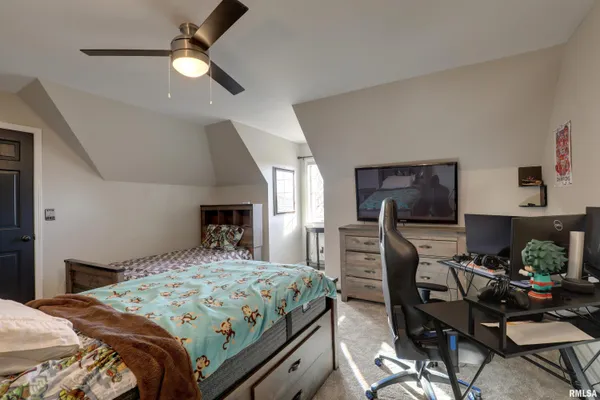 $545,000 | 4003 Marian Drive, Quincy, IL 62305