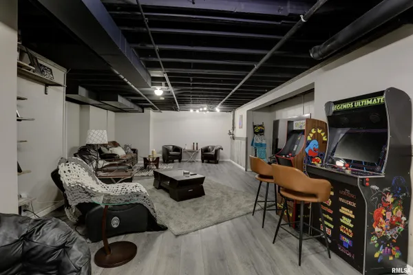 $545,000 | 4003 Marian Drive, Quincy, IL 62305