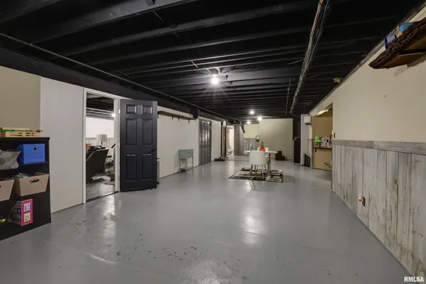 $545,000 | 4003 Marian Drive, Quincy, IL 62305