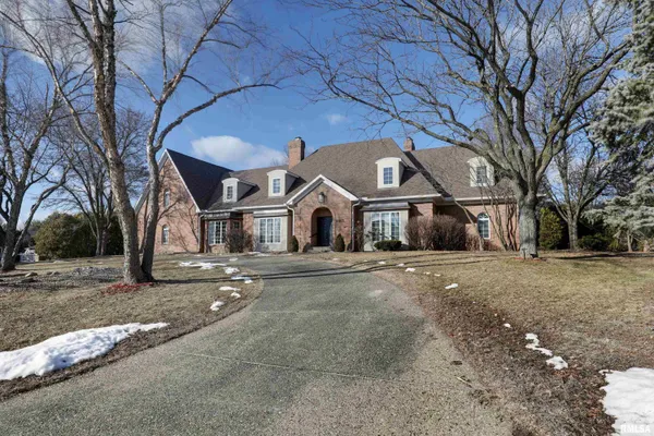 $545,000 | 4003 Marian Drive, Quincy, IL 62305