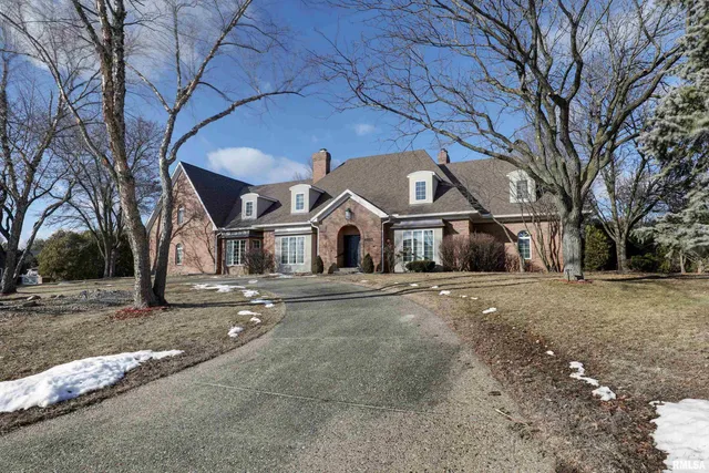 $579,000 | 4003 Marian Drive, Quincy, IL 62305