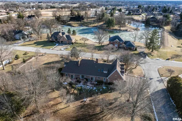 $545,000 | 4003 Marian Drive, Quincy, IL 62305