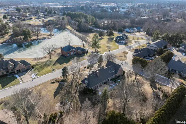 $545,000 | 4003 Marian Drive, Quincy, IL 62305