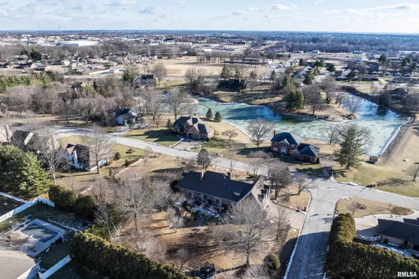 $545,000 | 4003 Marian Drive, Quincy, IL 62305