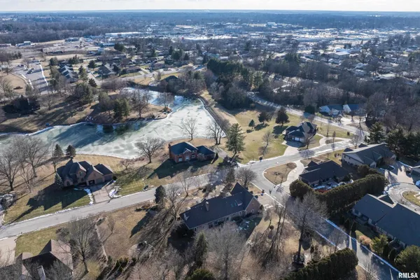 $545,000 | 4003 Marian Drive, Quincy, IL 62305