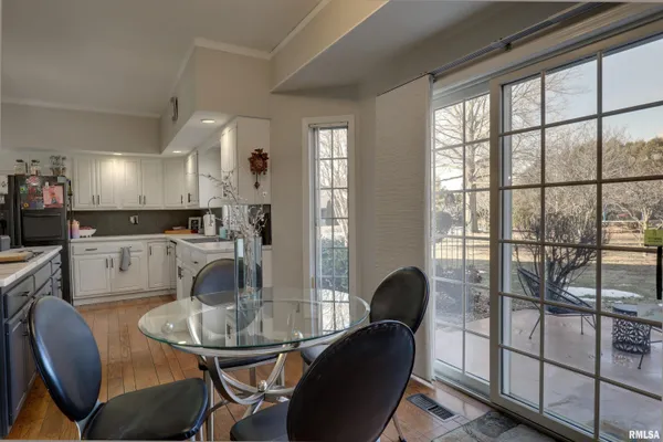 $545,000 | 4003 Marian Drive, Quincy, IL 62305