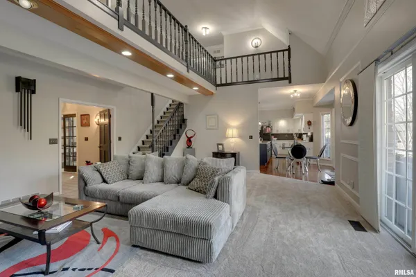 $545,000 | 4003 Marian Drive, Quincy, IL 62305