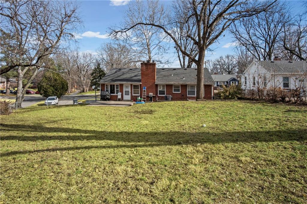 1920 North 29th Street St. Joseph, MO 64506 - Photo 7 of 37