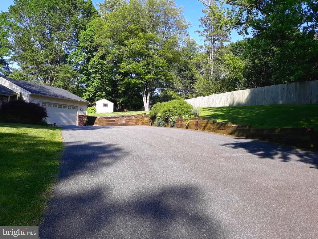 45 Woodridge Road Thornton, PA 19373 - Photo 2 of 66