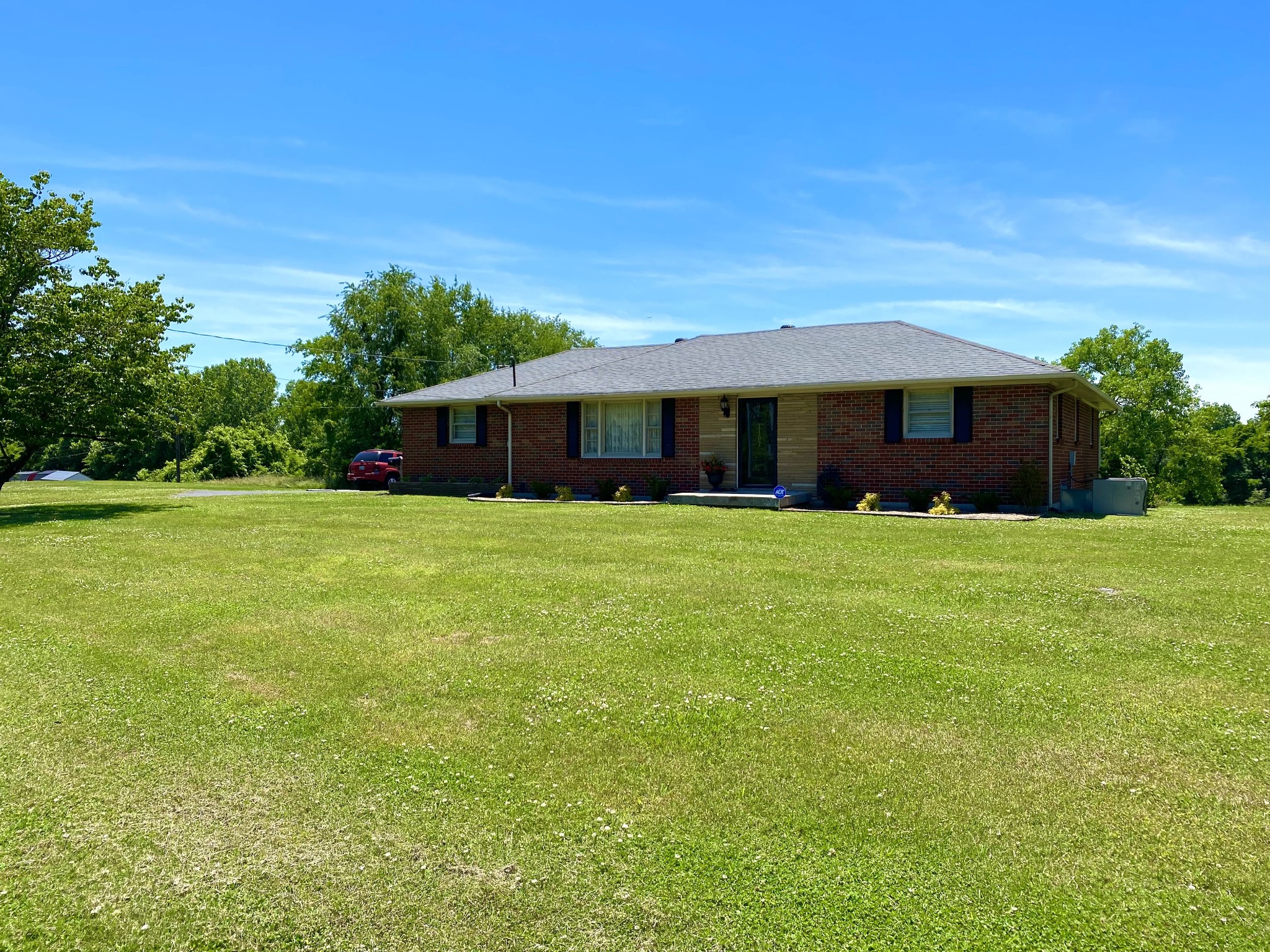 1102 Robinson Road Old Hickory, TN 37138 - Photo 1 of 36 a view of a house with a yard
