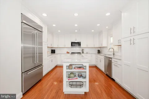 $779,000 | 15829 Glacier Court, North Potomac, MD 20878