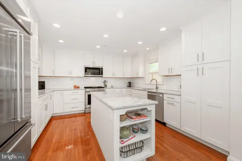 $779,000 | 15829 Glacier Court, North Potomac, MD 20878