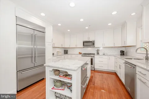 $779,000 | 15829 Glacier Court, North Potomac, MD 20878