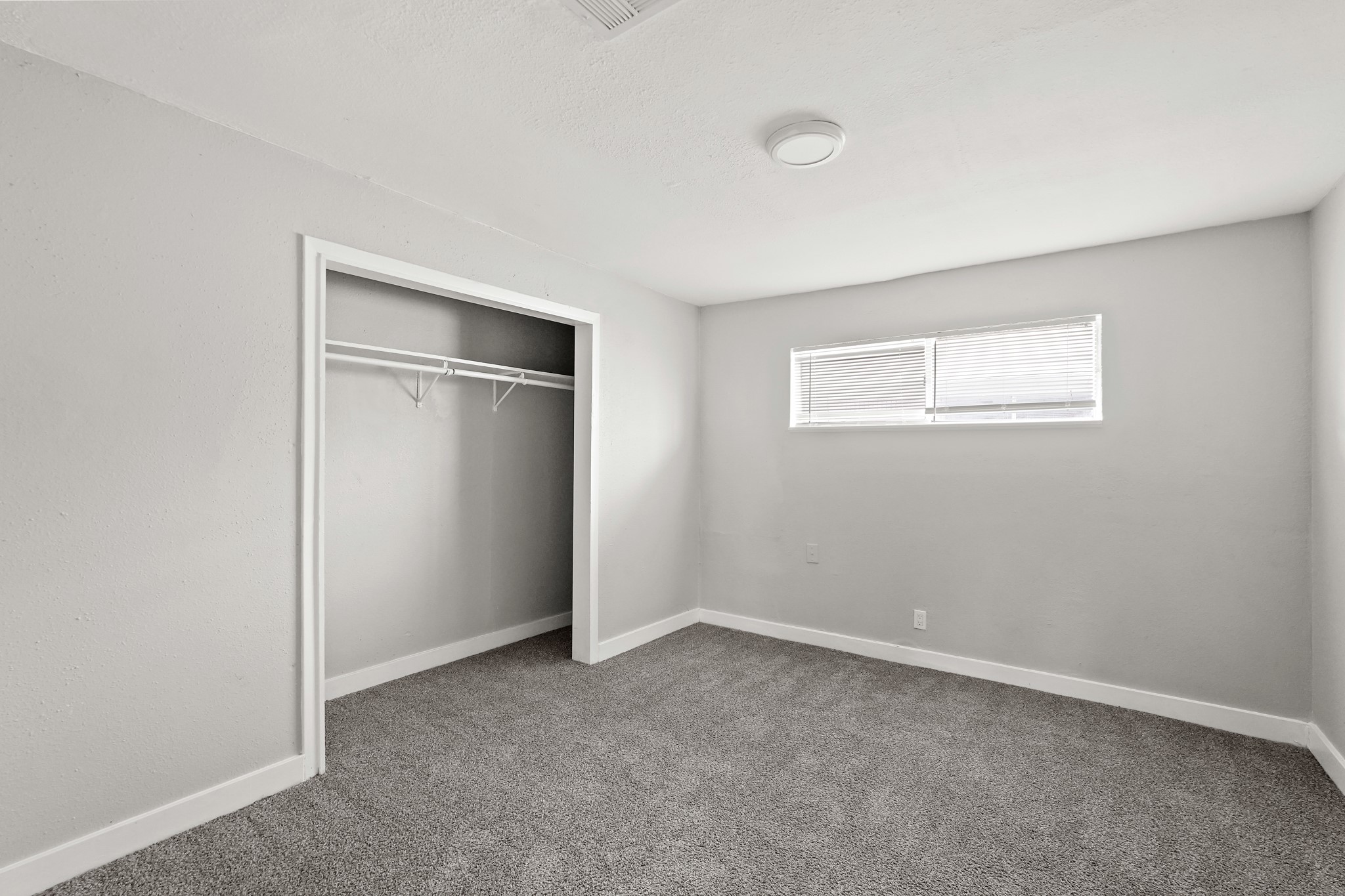 7815 Glass Street Houston, TX 77016 - Photo 6 of 14