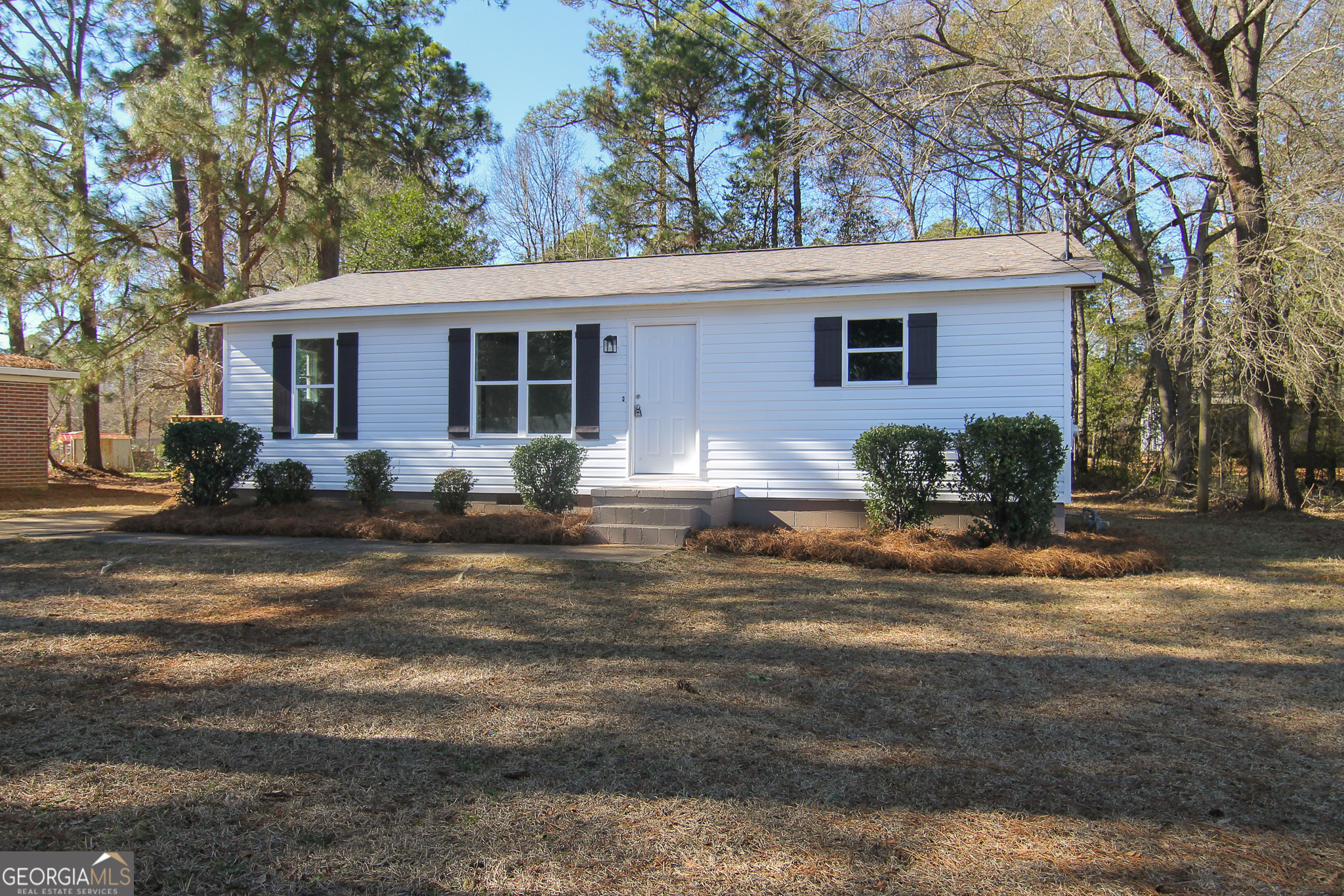 421 Vienna Circle Fort Valley, GA 31030 - Photo 4 of 17