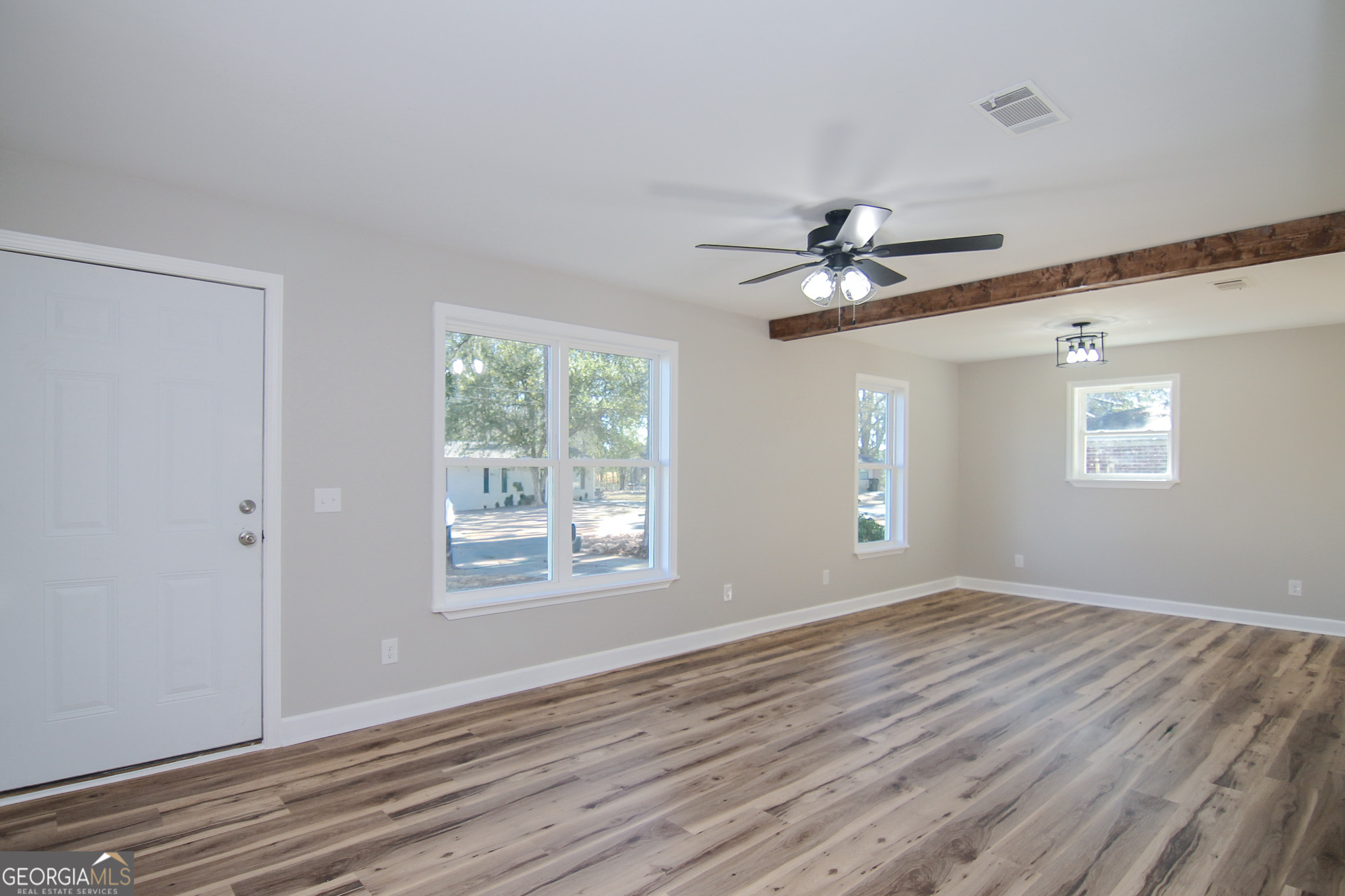 421 Vienna Circle Fort Valley, GA 31030 - Photo 6 of 17