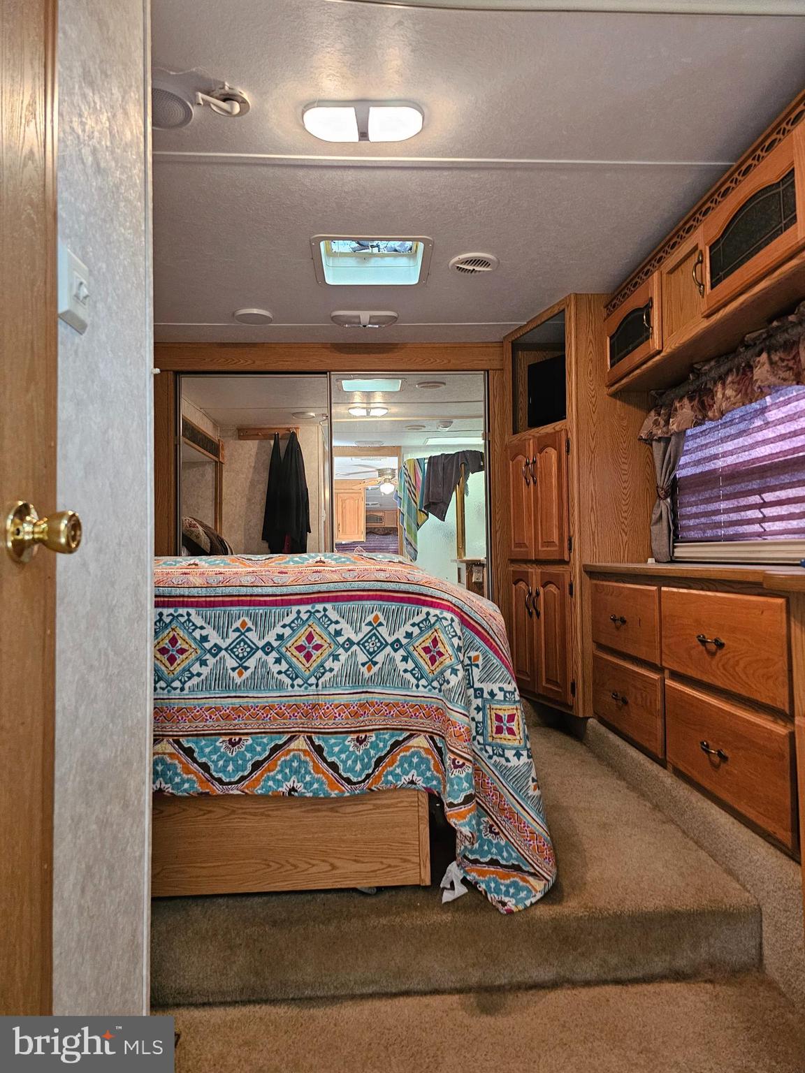 227-226 Little Beaver Lane, Unit GLEN 1 Earleville, MD 21919 - Photo 3 of 26 a living room with furniture