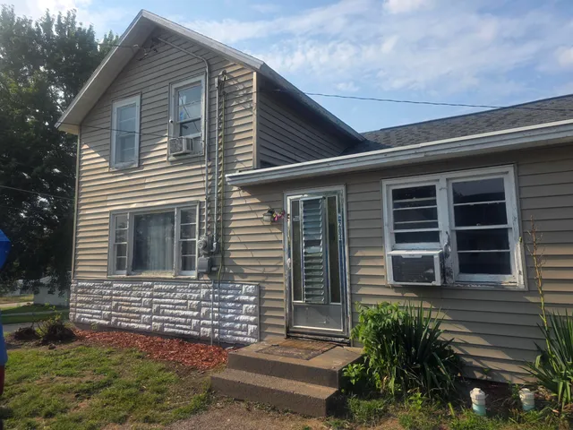 $140,000 | 204 Northeast 2nd Street, Black River Falls, WI 54615