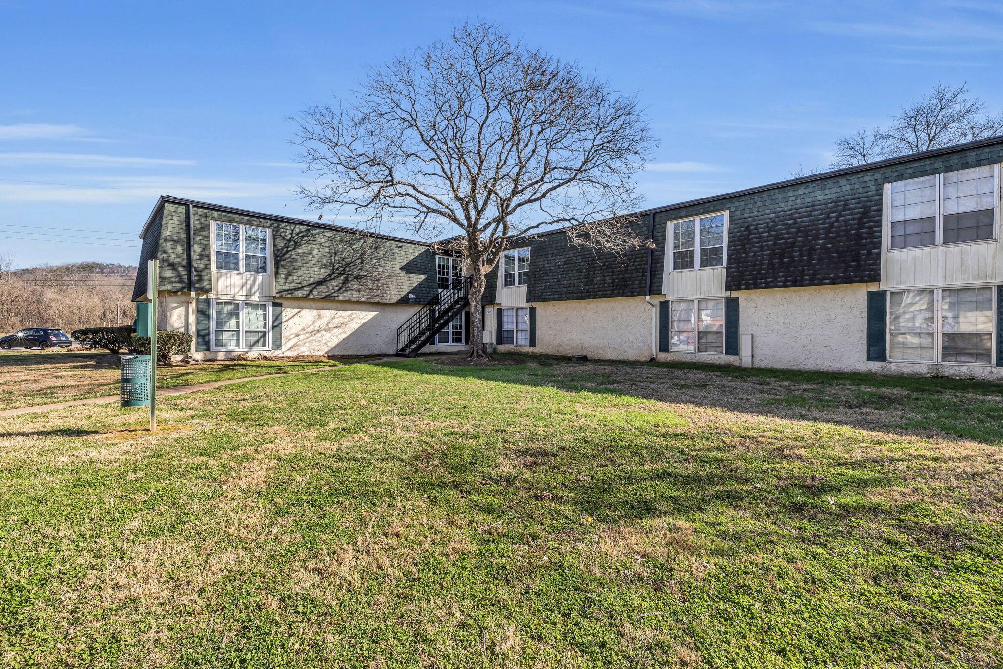 900 Mountain Creek Road, Unit 332 Chattanooga, TN 37405 - Photo 19 of 24 6-web-or-mls-900-mountain-creek-rd-332